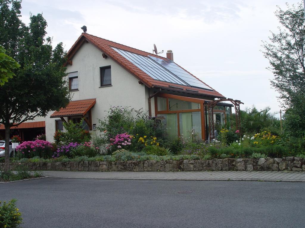 Privatzimmer Mit Aussicht Pirna Esterno foto